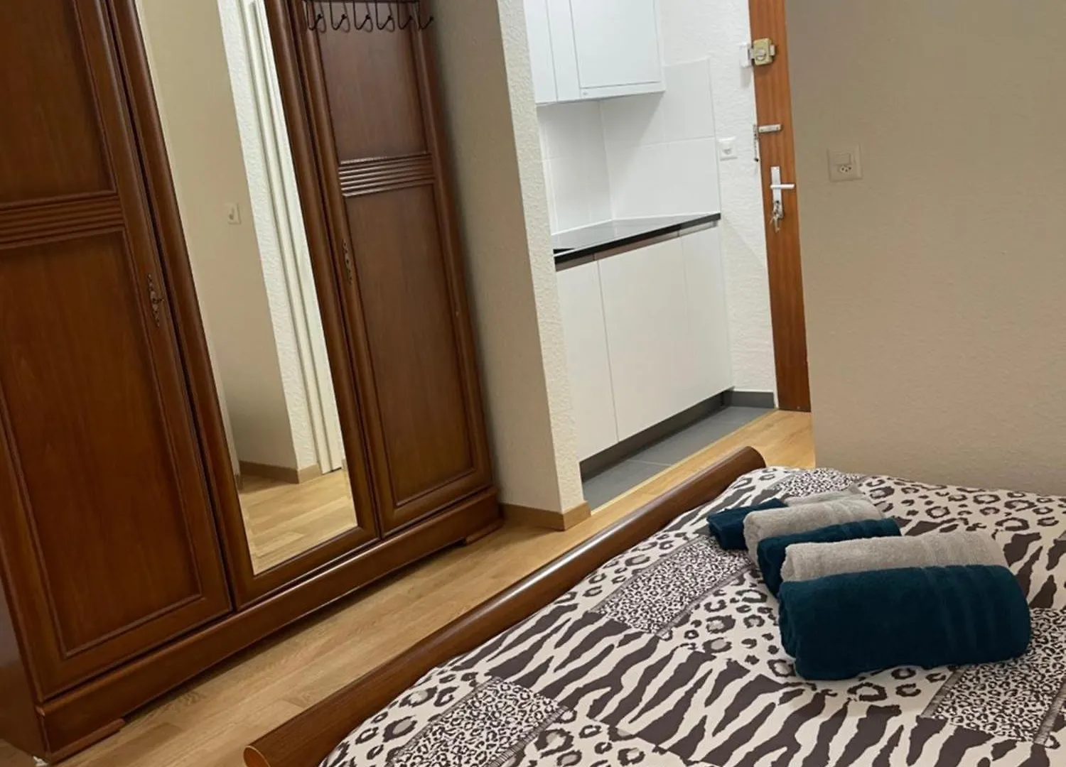 Apparemment Studio Ženeva